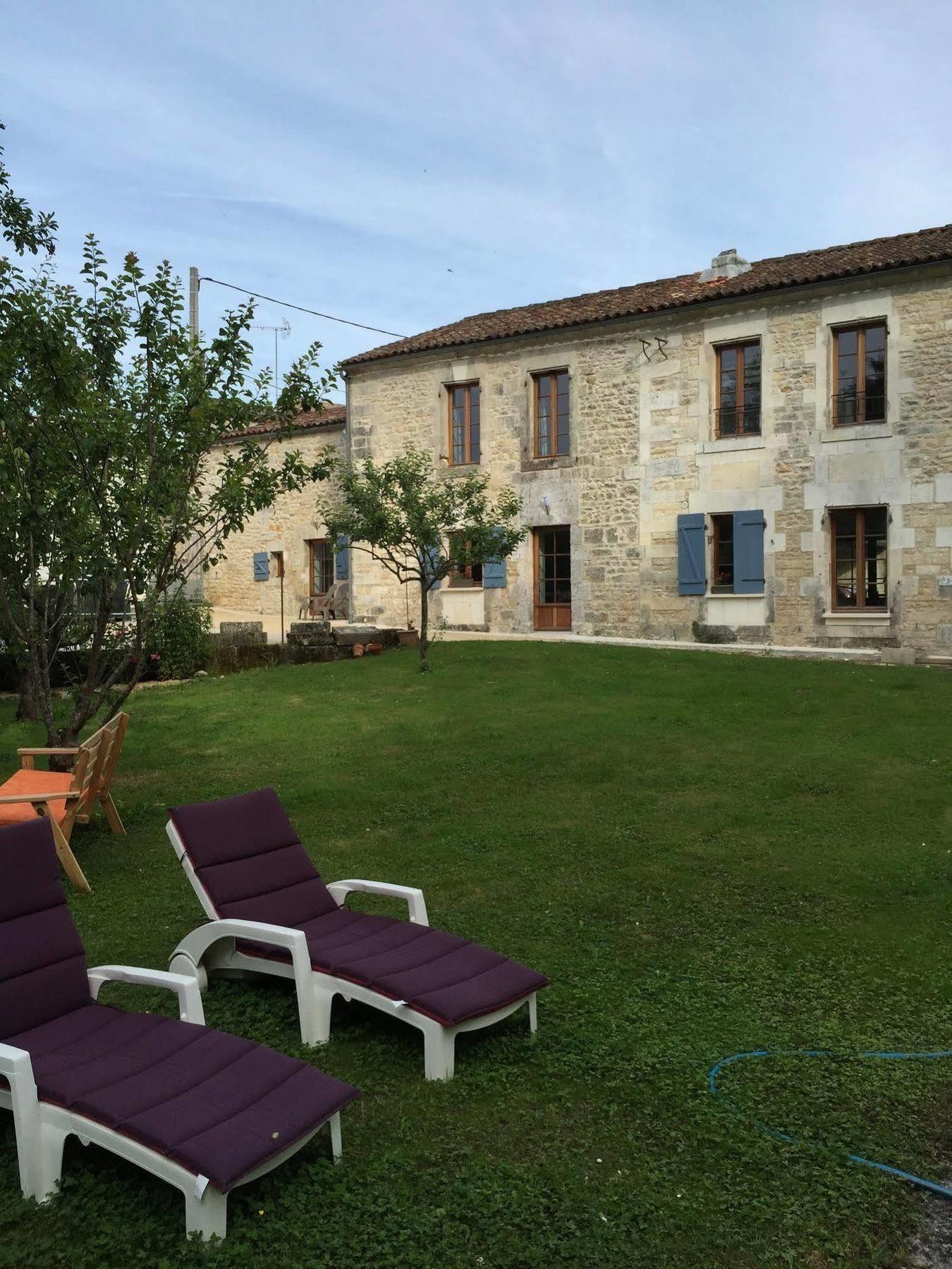 Petit Moulin De Veillard Villa Bourg-Charente Esterno foto